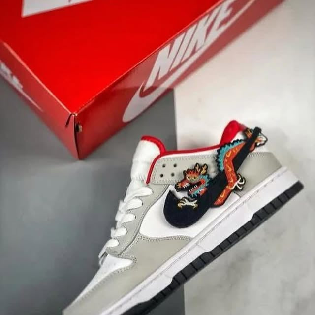 Nike dunk low Dragon
