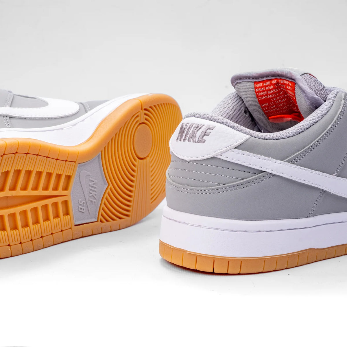 Nike SB (Silver)