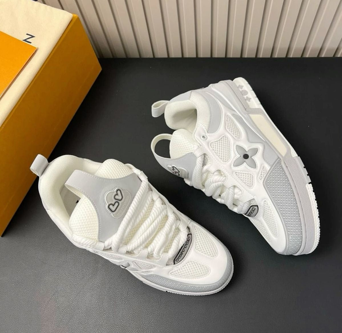 Premium LV Skate